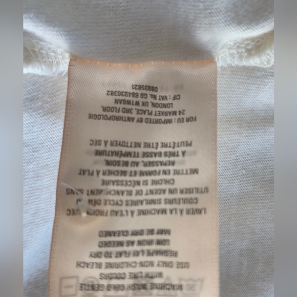 Anthropologie Women's Cream Sleeveless Button-Down Top and a Stylish Tie - Picture 6 of 7